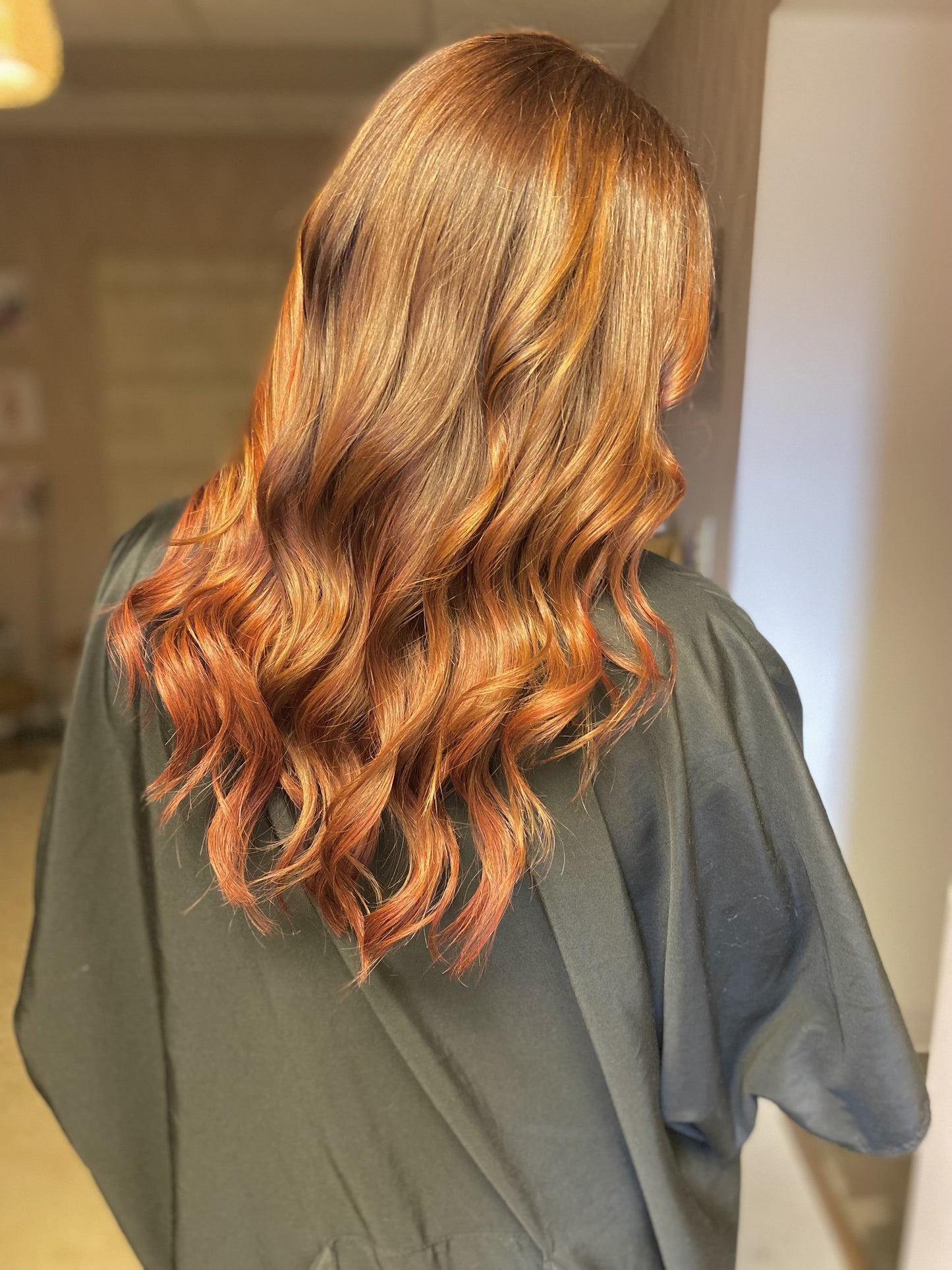 Tape-In 22" 50g Single Donor Virgin - #550 Rouge (aka Cinnamon Mocha)