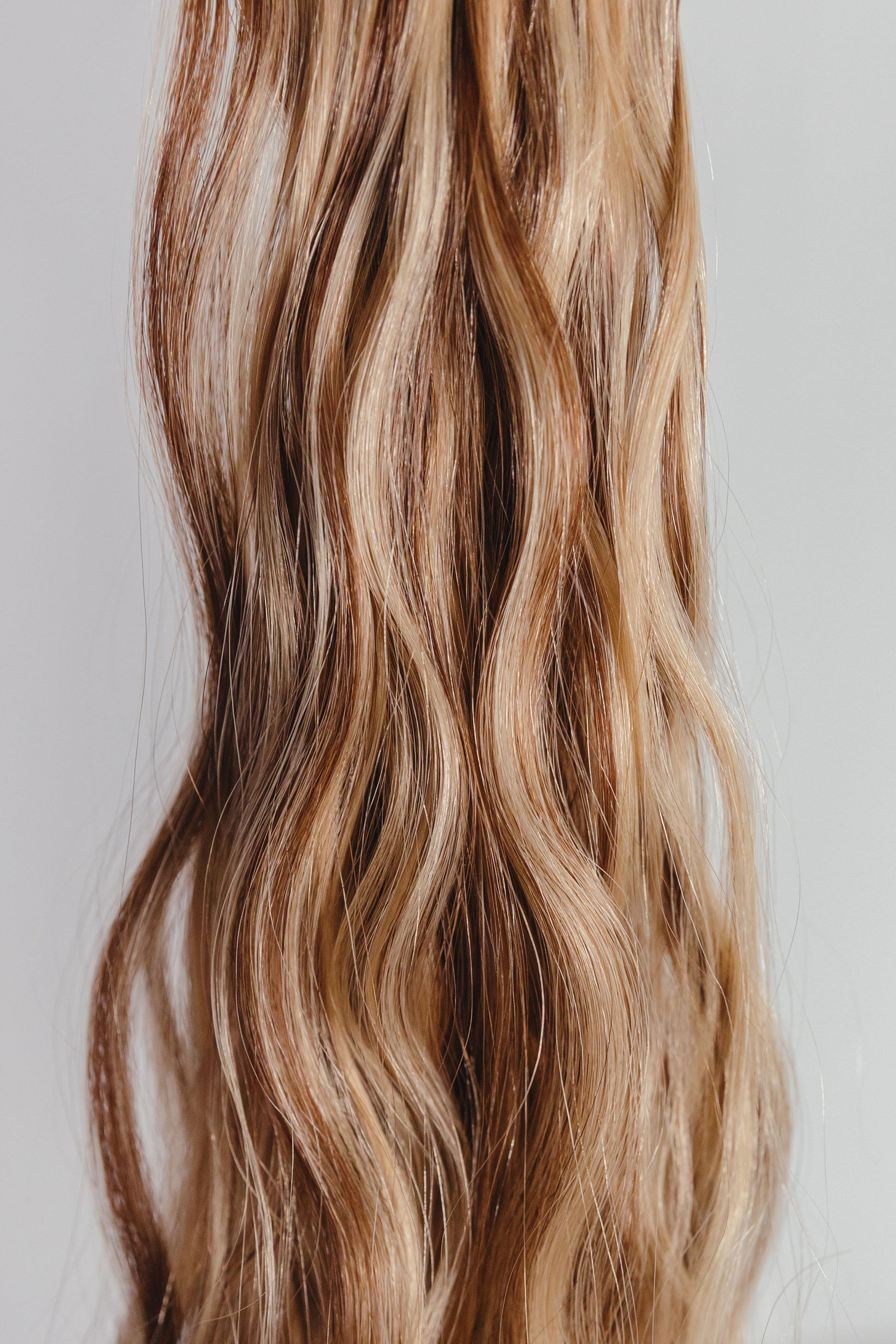 Butterfly Wave Texture Weft 24" 75g - #4/27 Chocolate Brulé