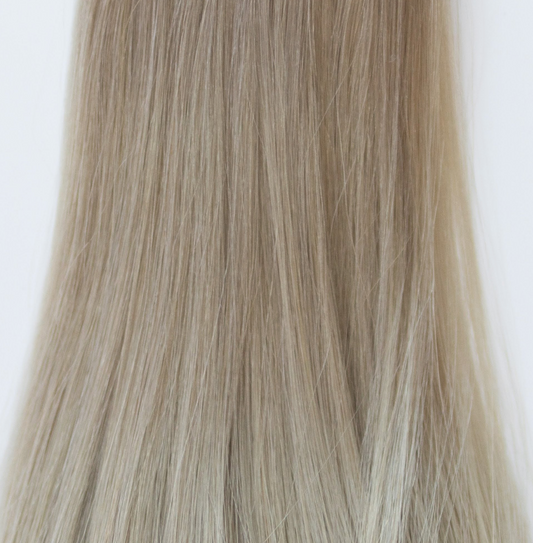 Butterfly Weft 20" 60g - #66 Pinot Grigio
