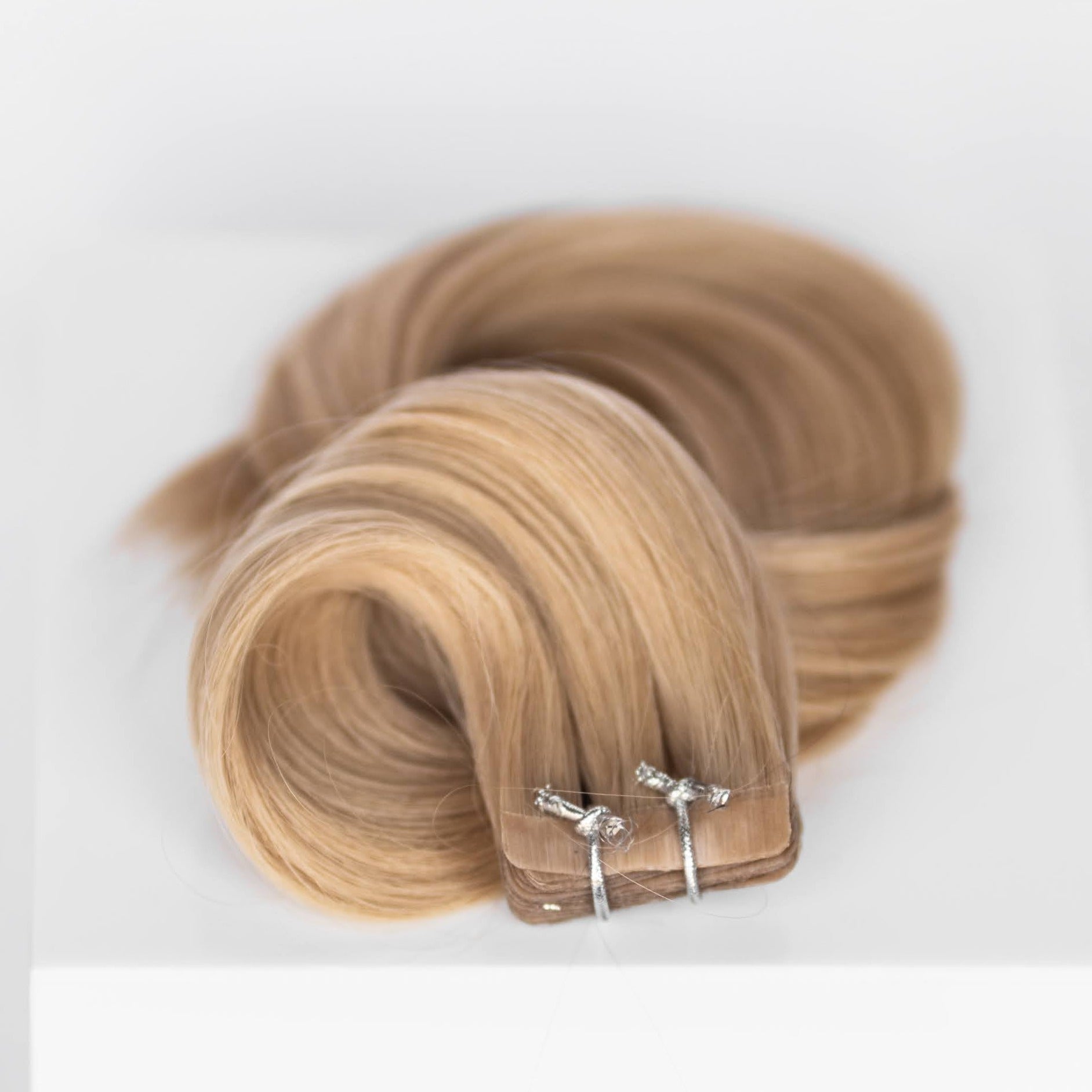 Tape-In 18" 50g Single Donor Virgin - #17 Chardonnay Blonde (aka Dirty Ash Blonde)