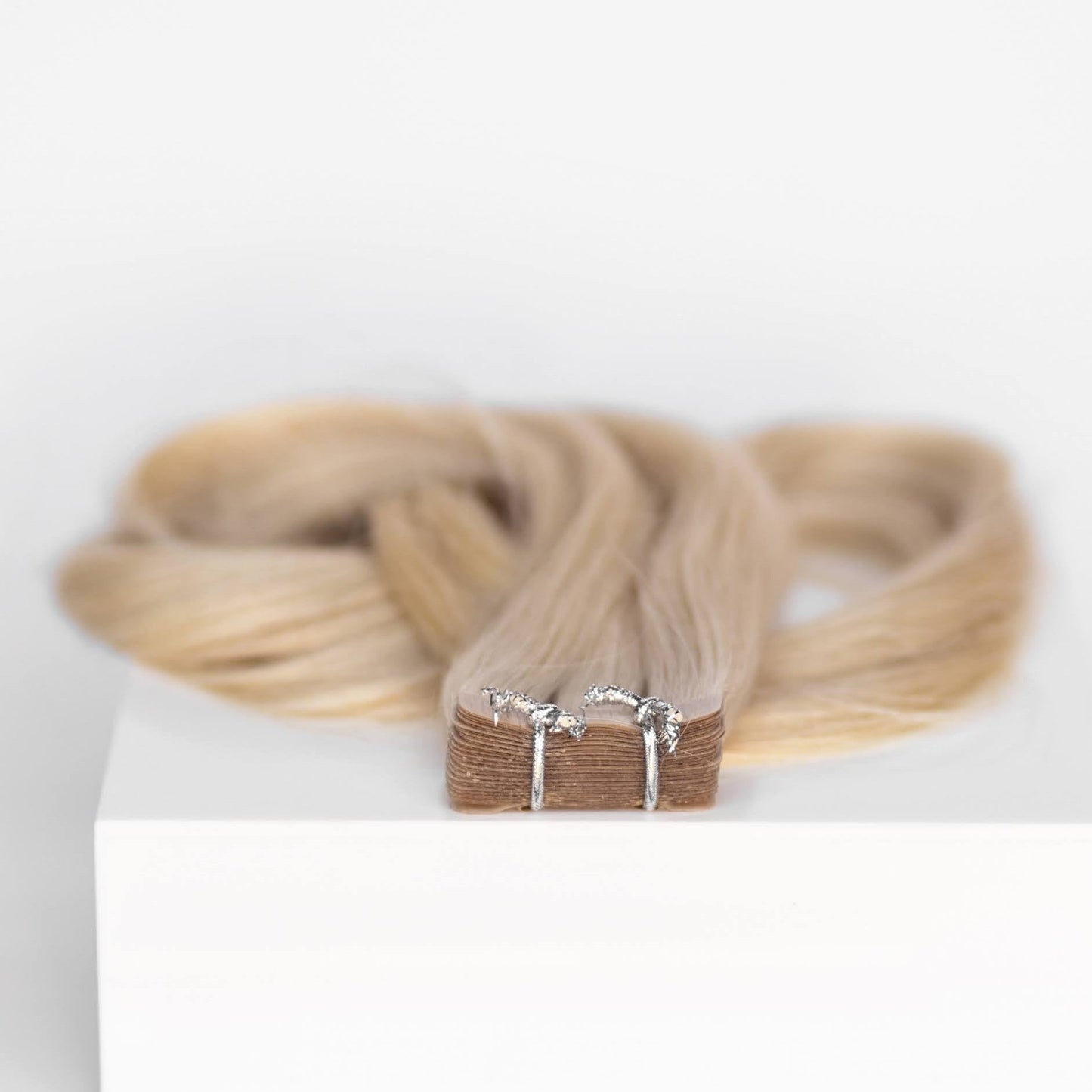 Tape-In 22" 50g Professional Hair Extensions - #80 Hollywood Blonde