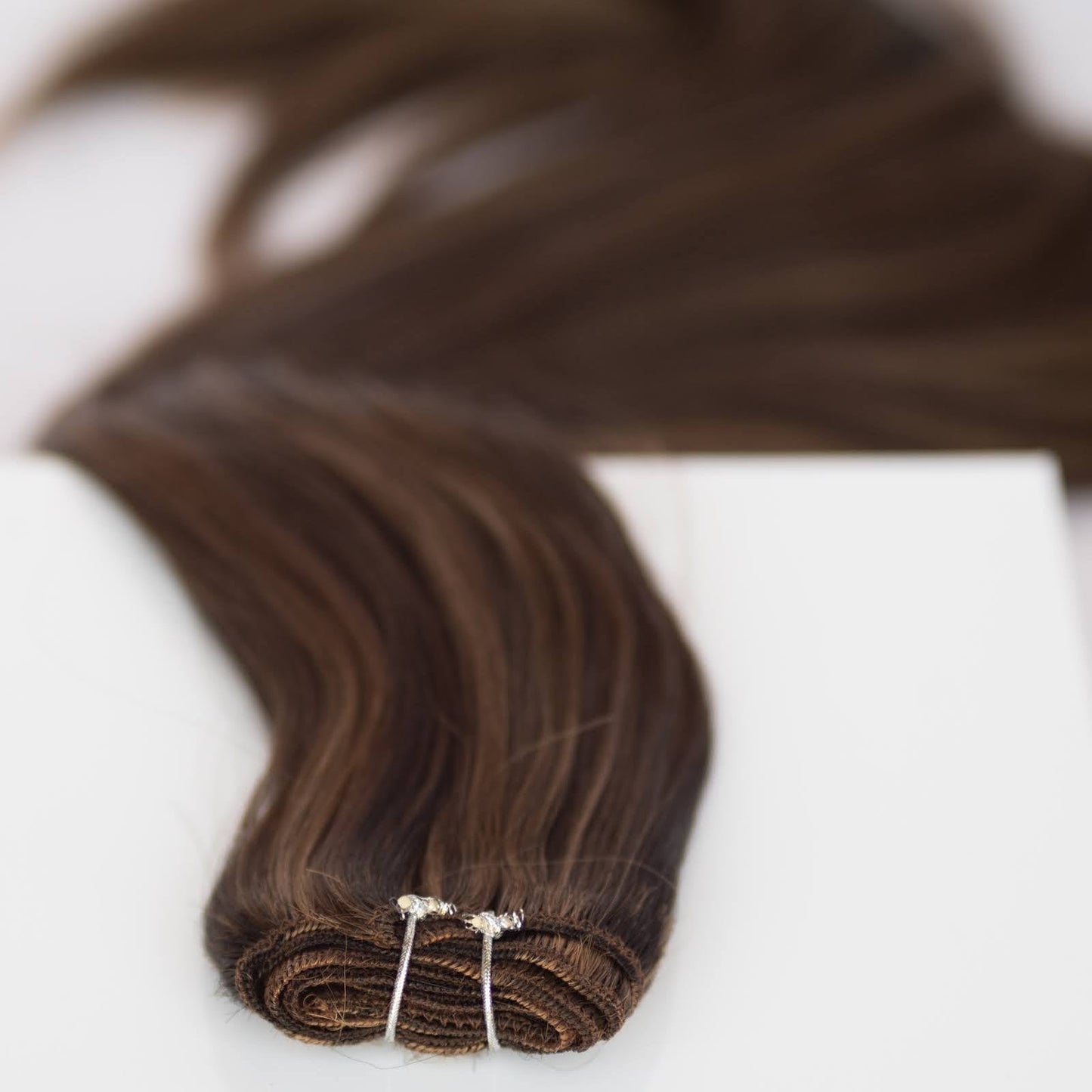 Machine-Tied Weft 20" 145g Pro Blend Hair Extensions - #1B/2/6 Dark Chocolate Caramel (aka Piano Key Chocolate Drip)