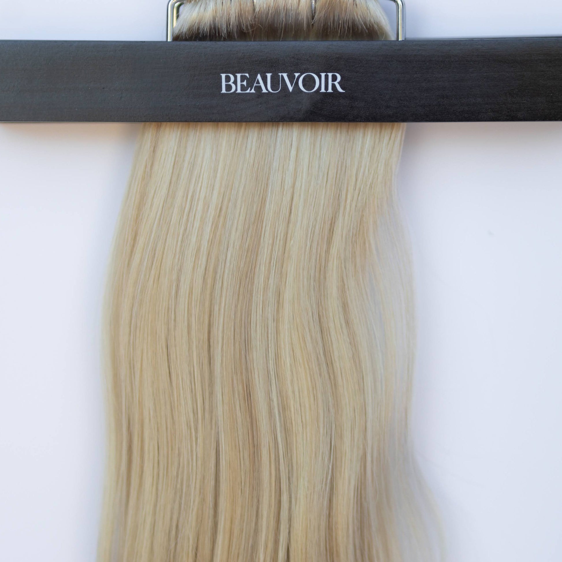 Machine-Tied Weft 22" 160g Pro Blend Hair Extensions - #80/18/46 Summer Blonde (aka Piano Key White Truffle)