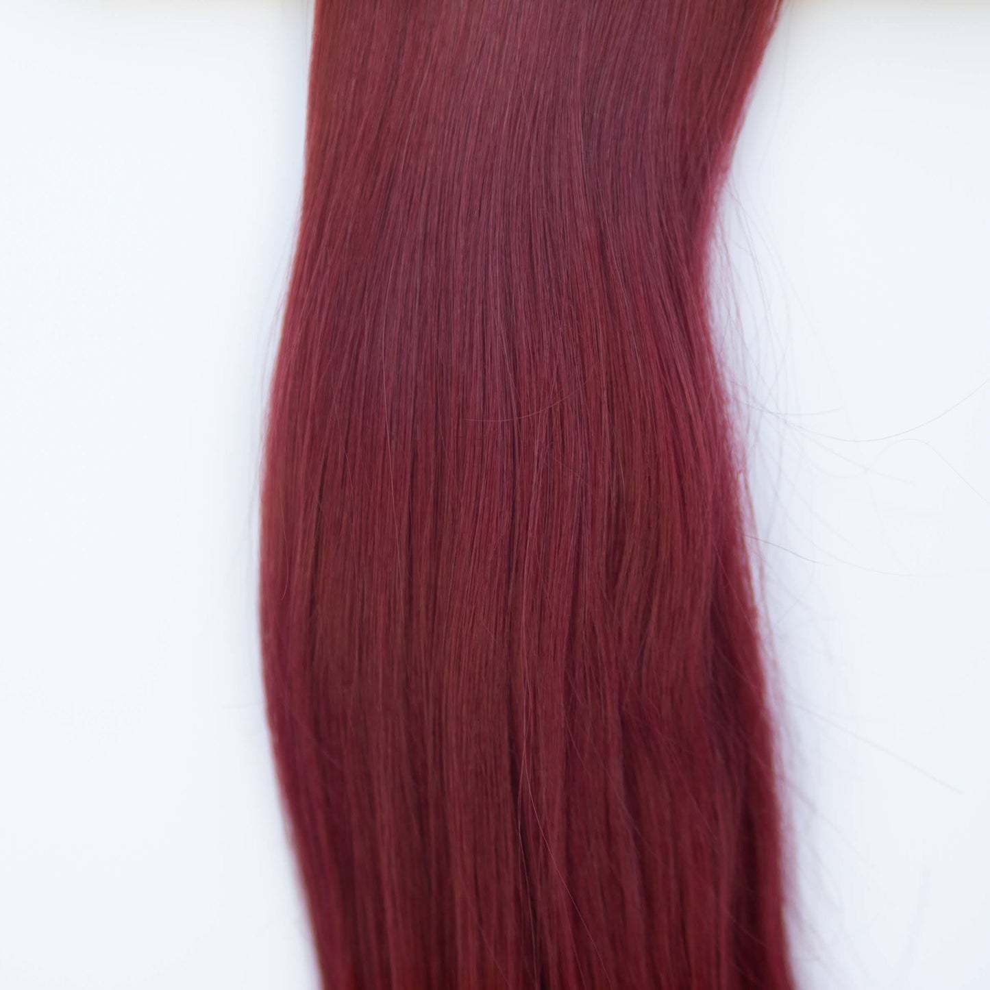 Machine-Tied Weft 18" 130g Pro Blend - #555 Akako by Martha Nicola