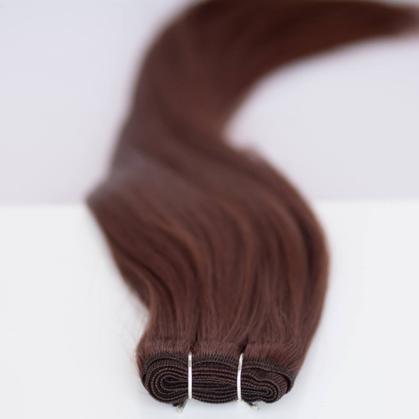Machine-Tied Weft 18" 130g Pro Blend - #550 Rouge (aka Cinnamon Mocha)