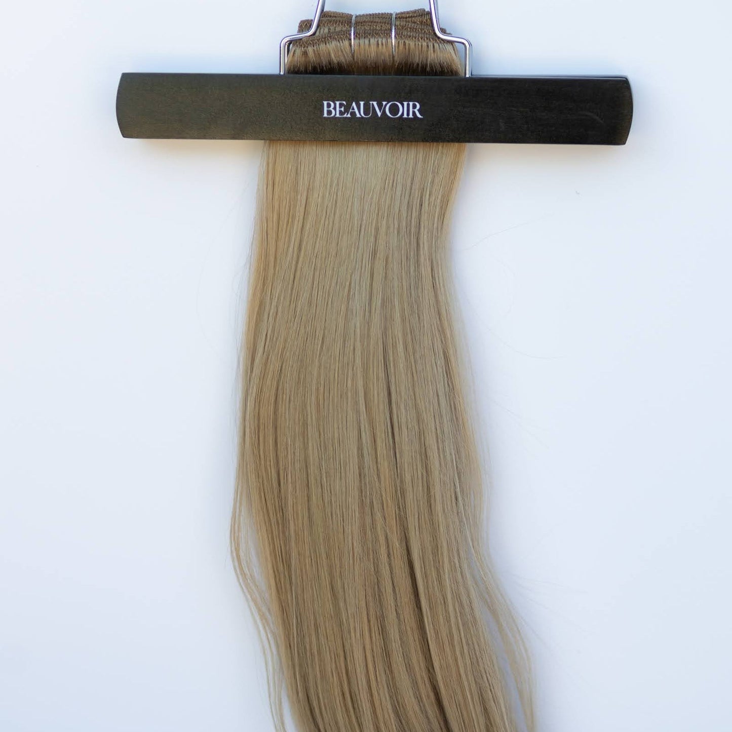Machine-Tied Weft 18" 130g Pro Blend - #18 Dirty Blonde