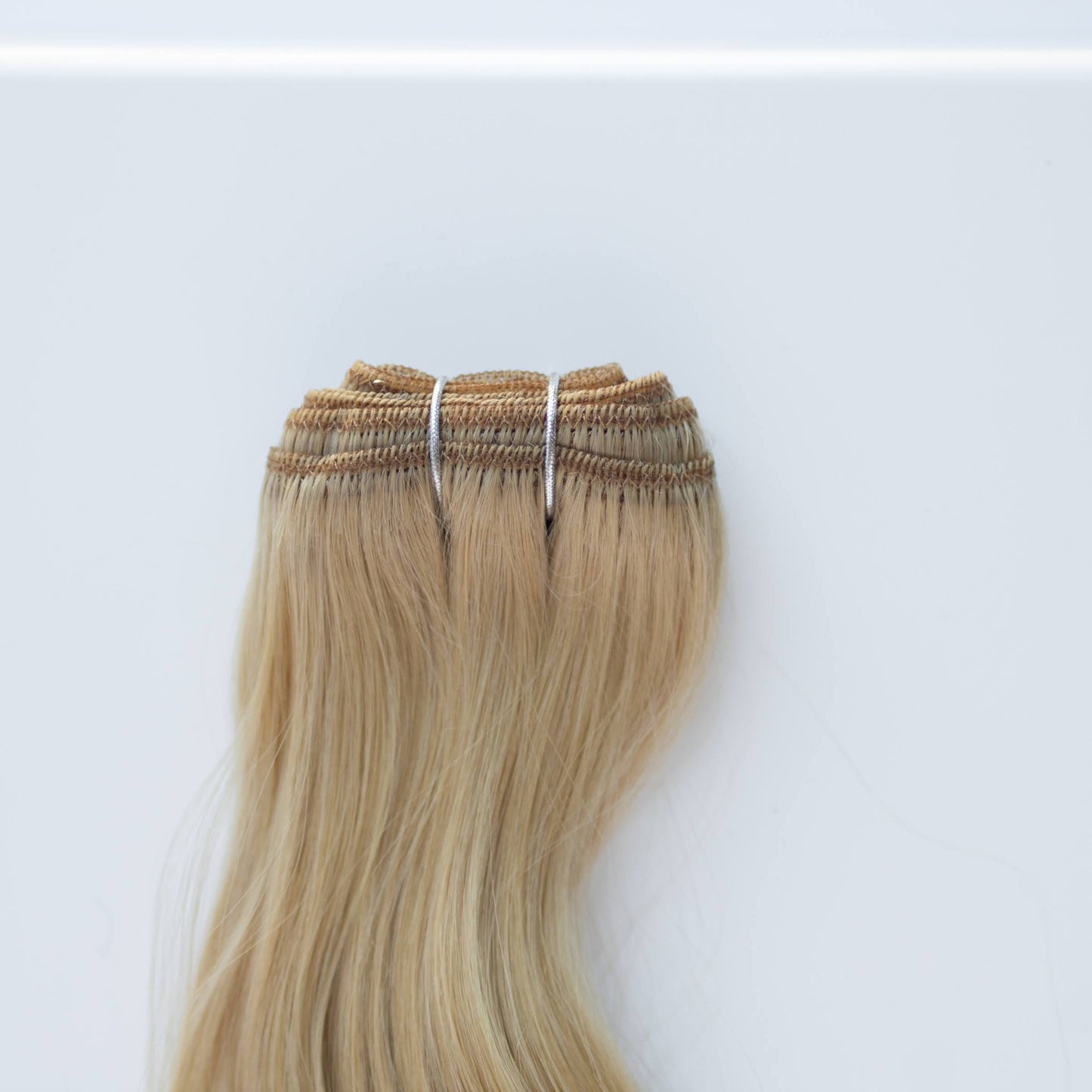 Machine-Tied Weft 22" 160g Pro Blend Hair Extensions - #22 Southern Belle Blonde (aka Light Ash Blonde)