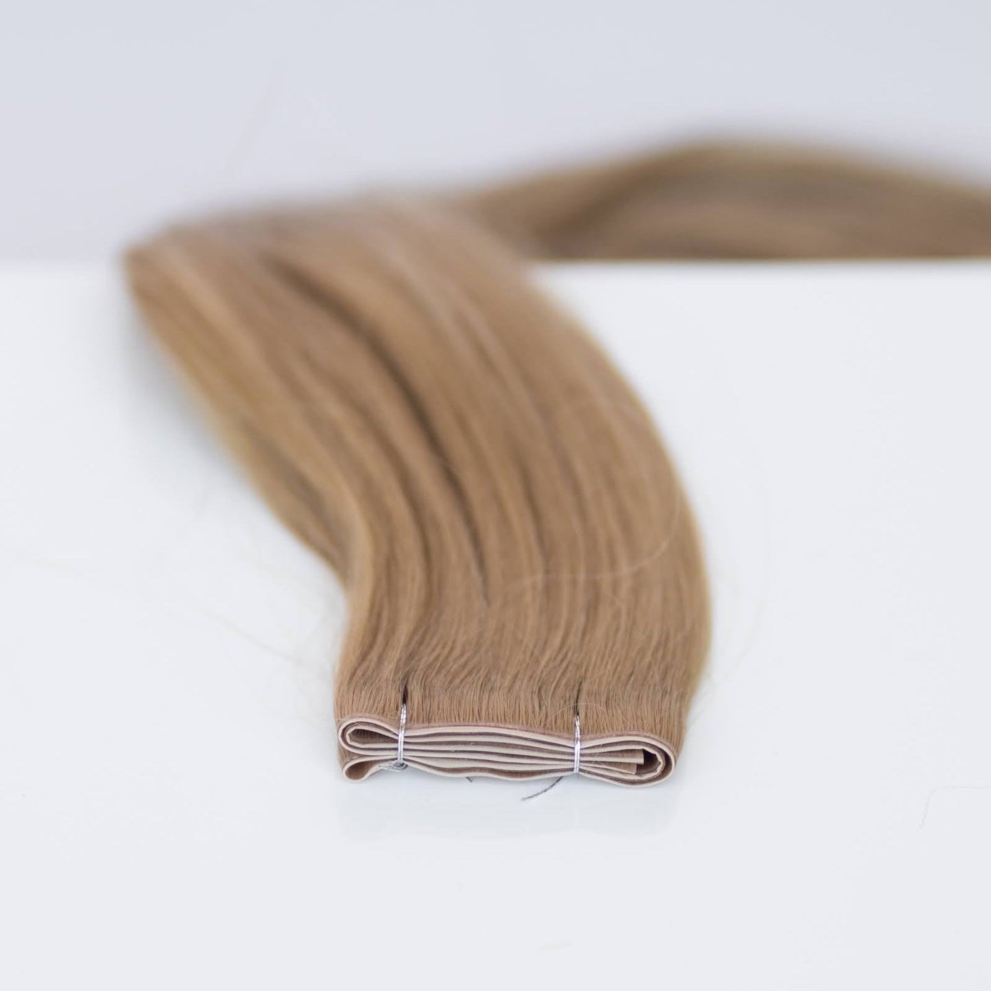 Butterfly Weft 16" 50g Pro Blend -  #18 Dirty Blonde